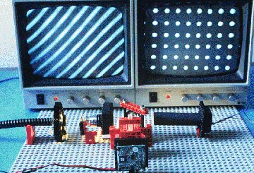 Fig. 13. The Abbe-Porter experiment performed with our system. The slit is formed by placing two tiny LEGO bricks close to each other.